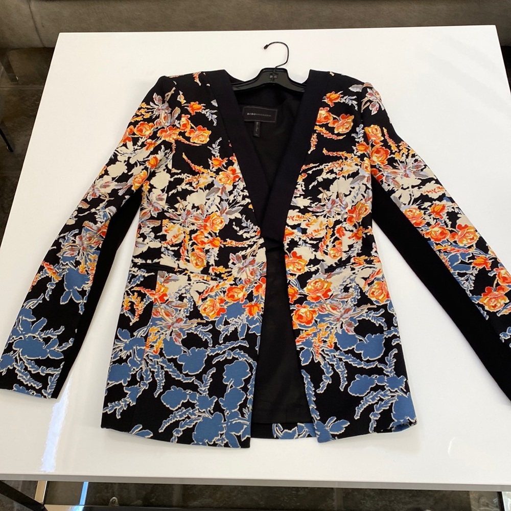 Floral blazer with unique lapel